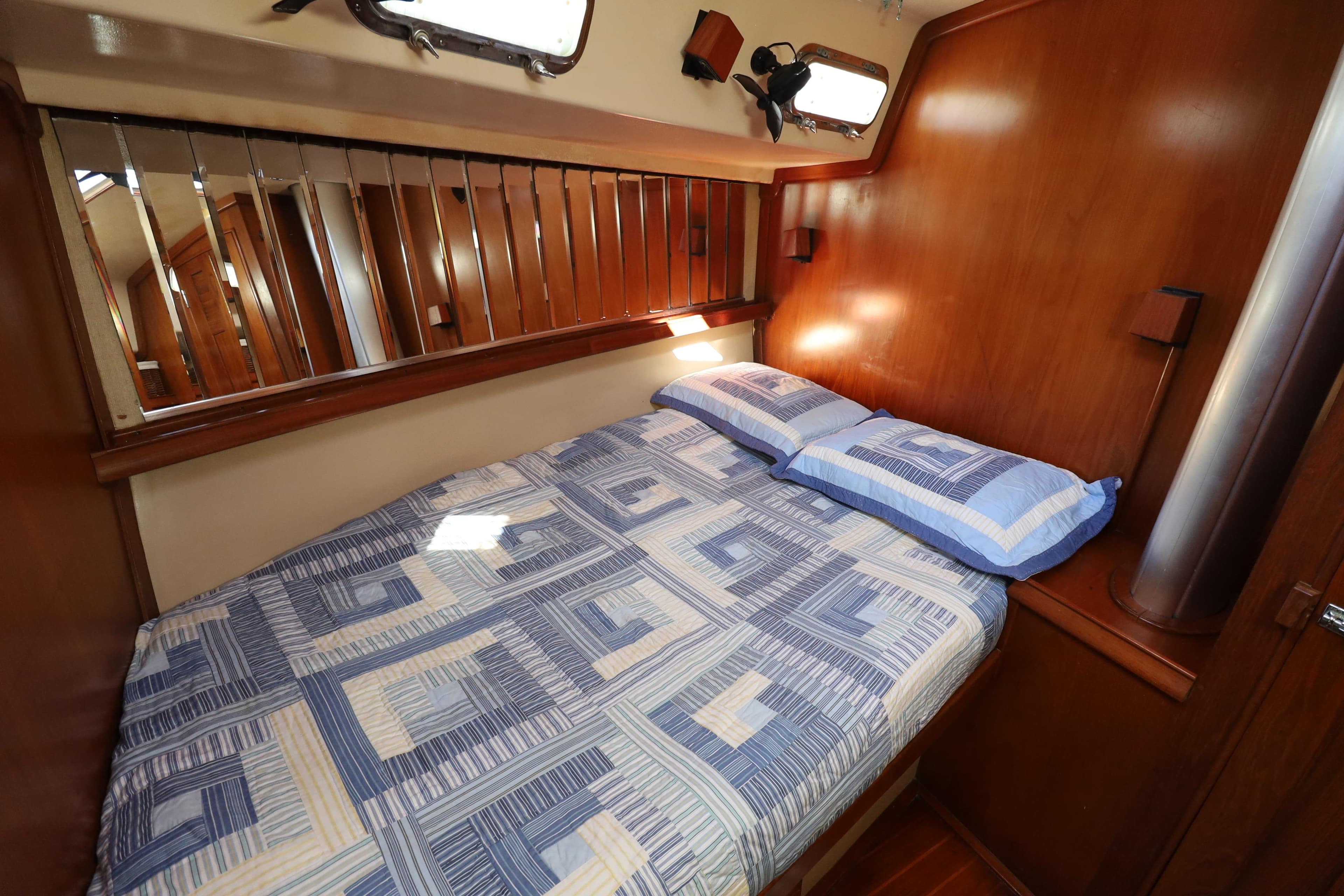 1993 Island Packet 38