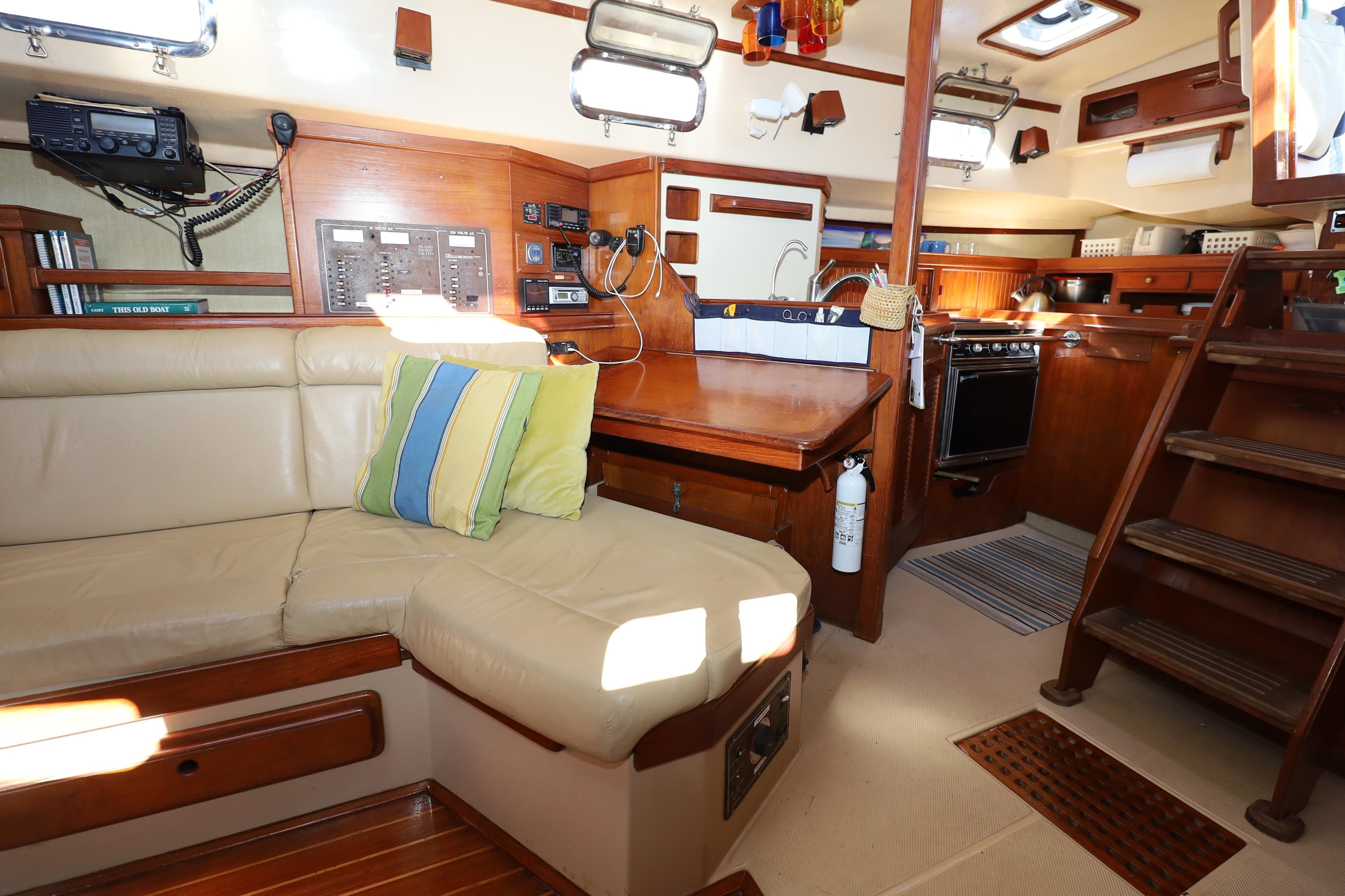 1993 Island Packet 38