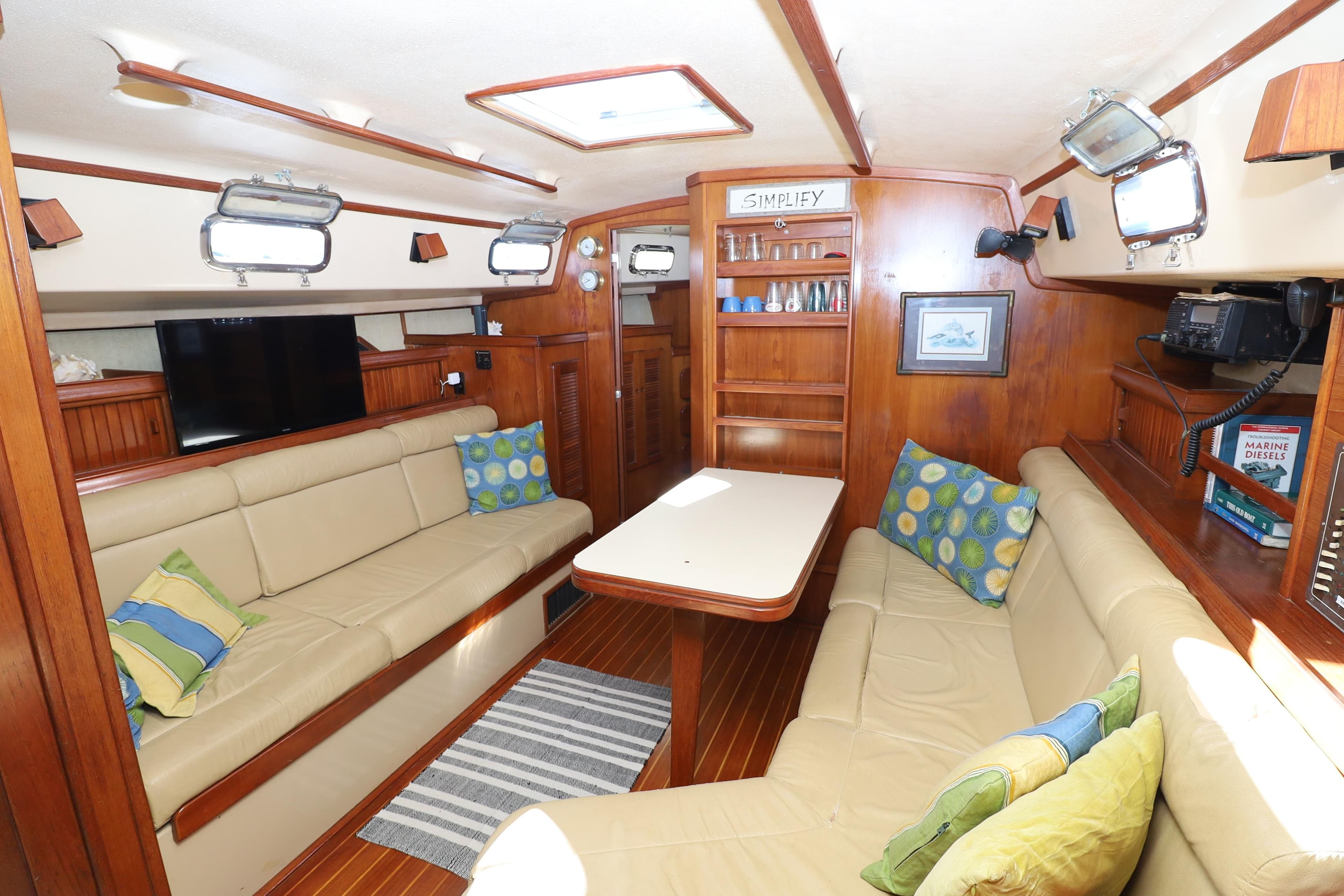 1993 Island Packet 38