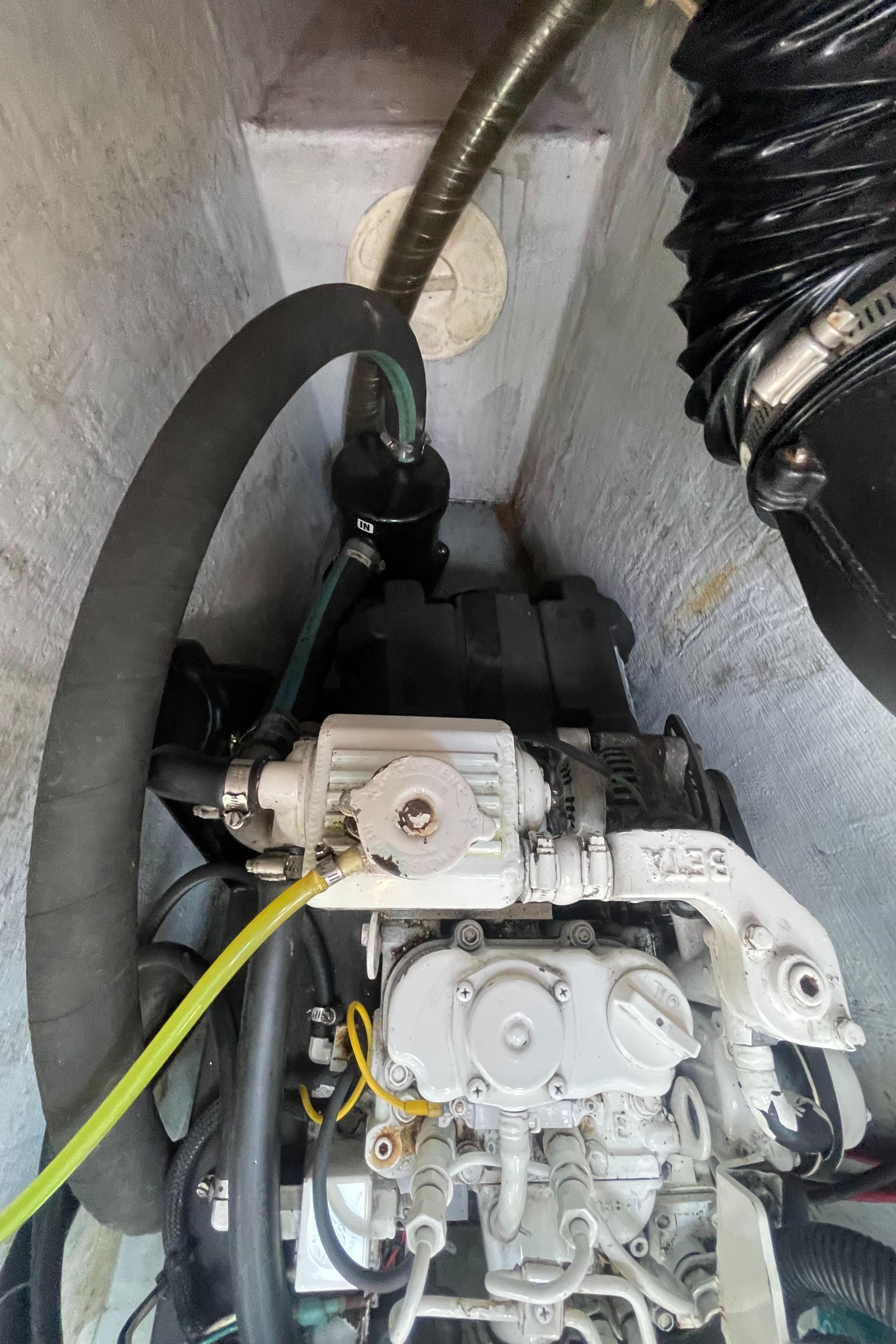 Generator port Forepeak Lazarette