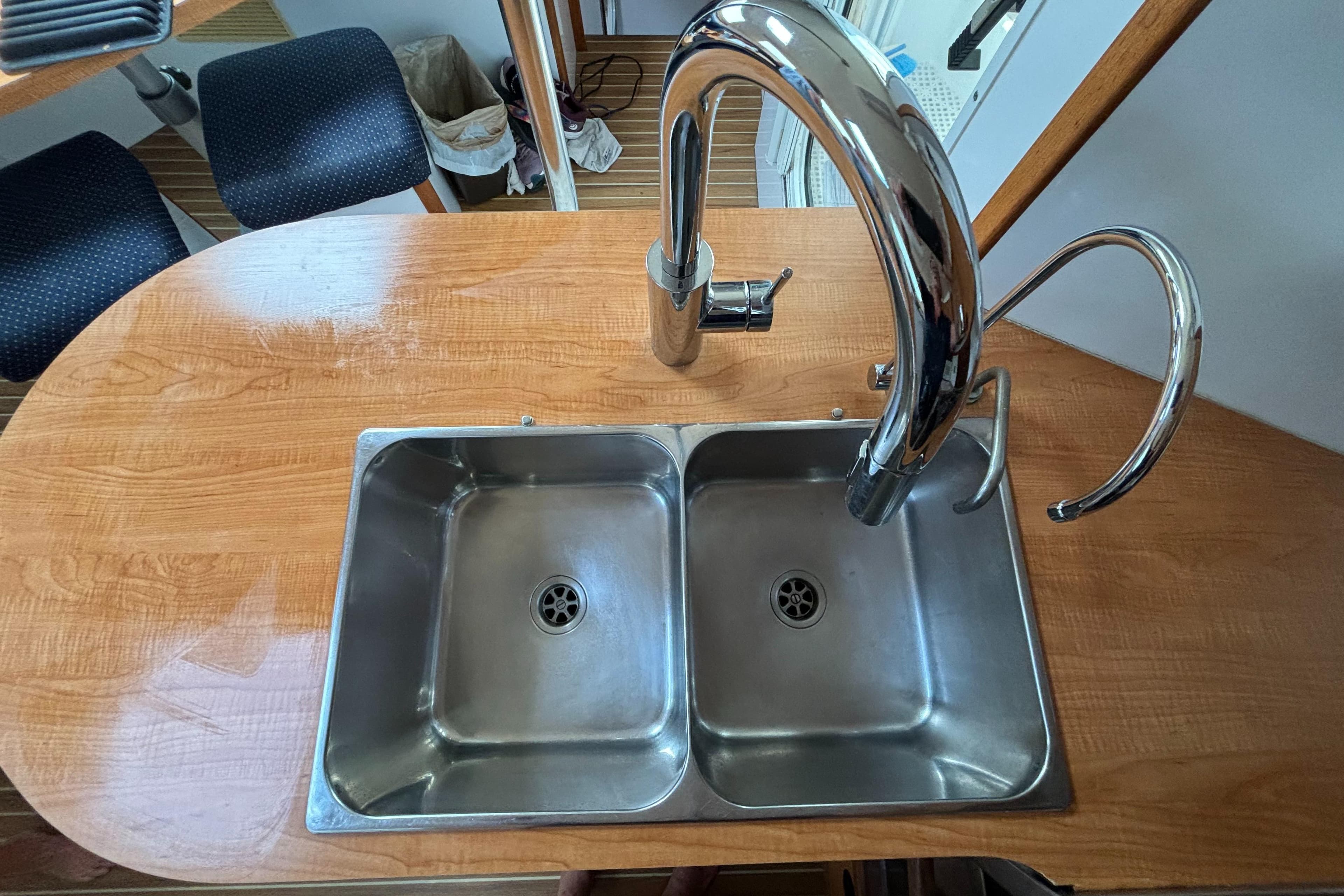 Double SS sinks