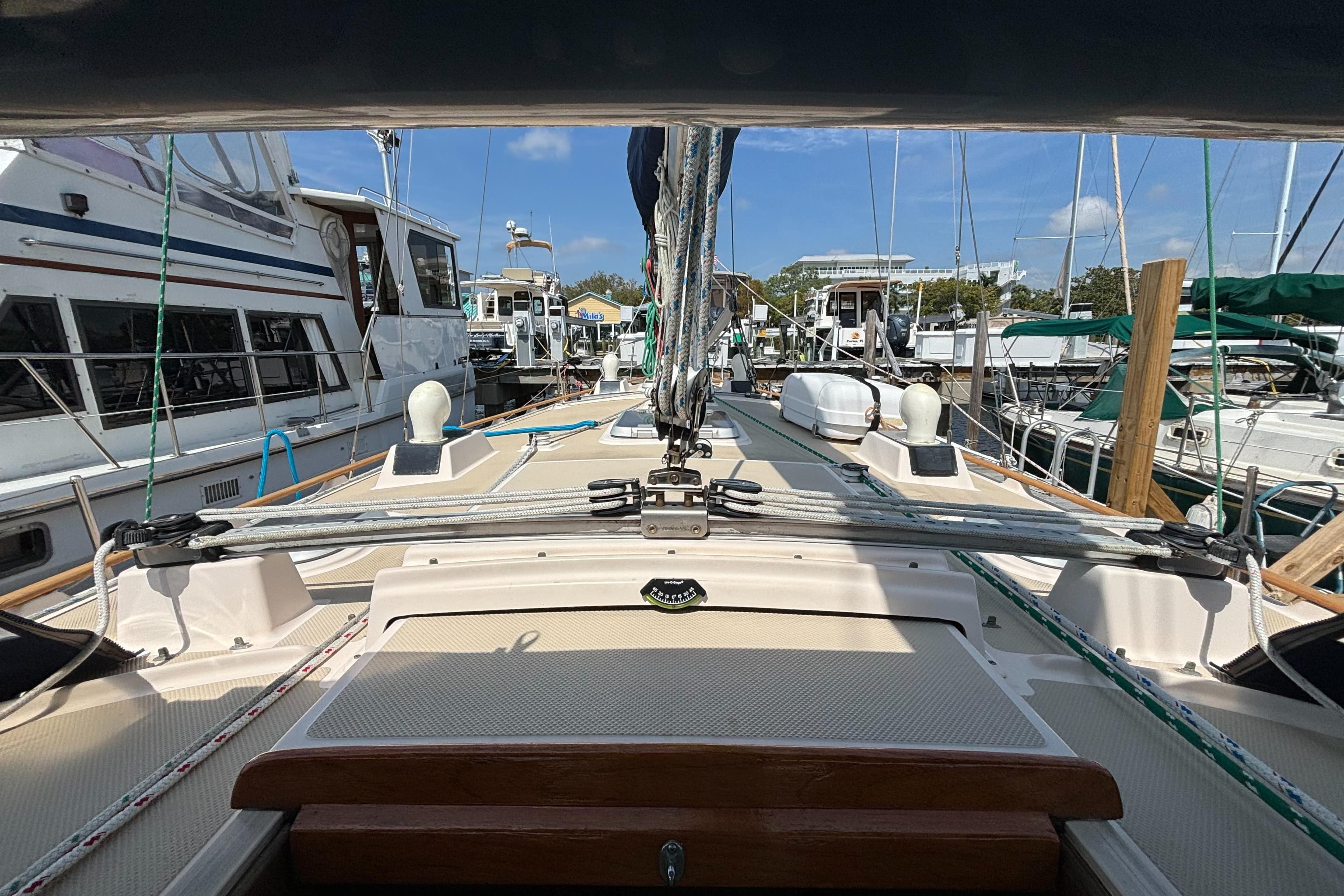 1995 Island Packet 40