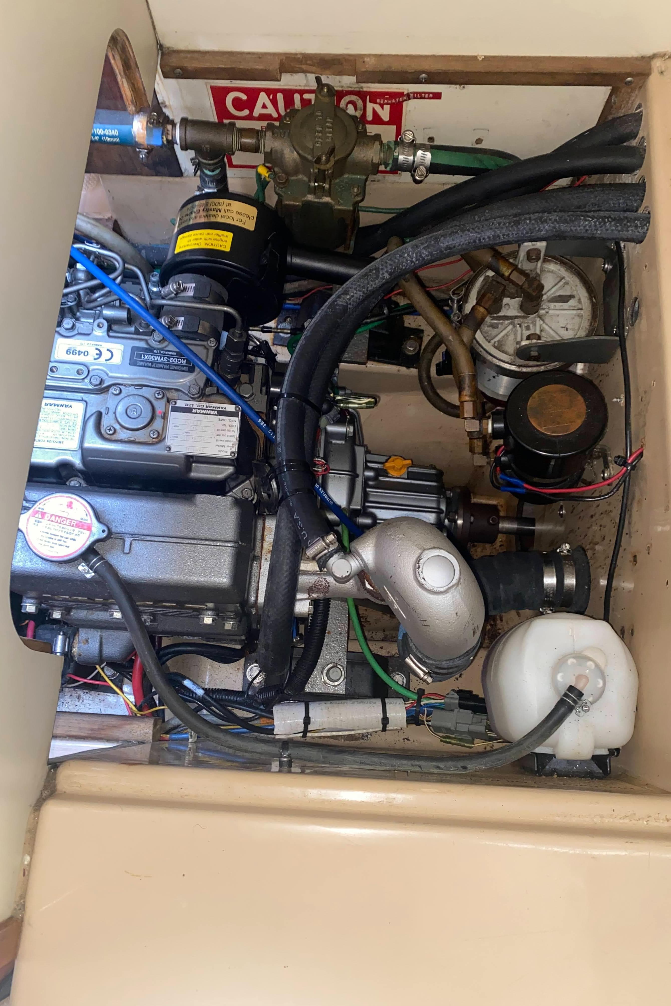 1990 Island Packet 32