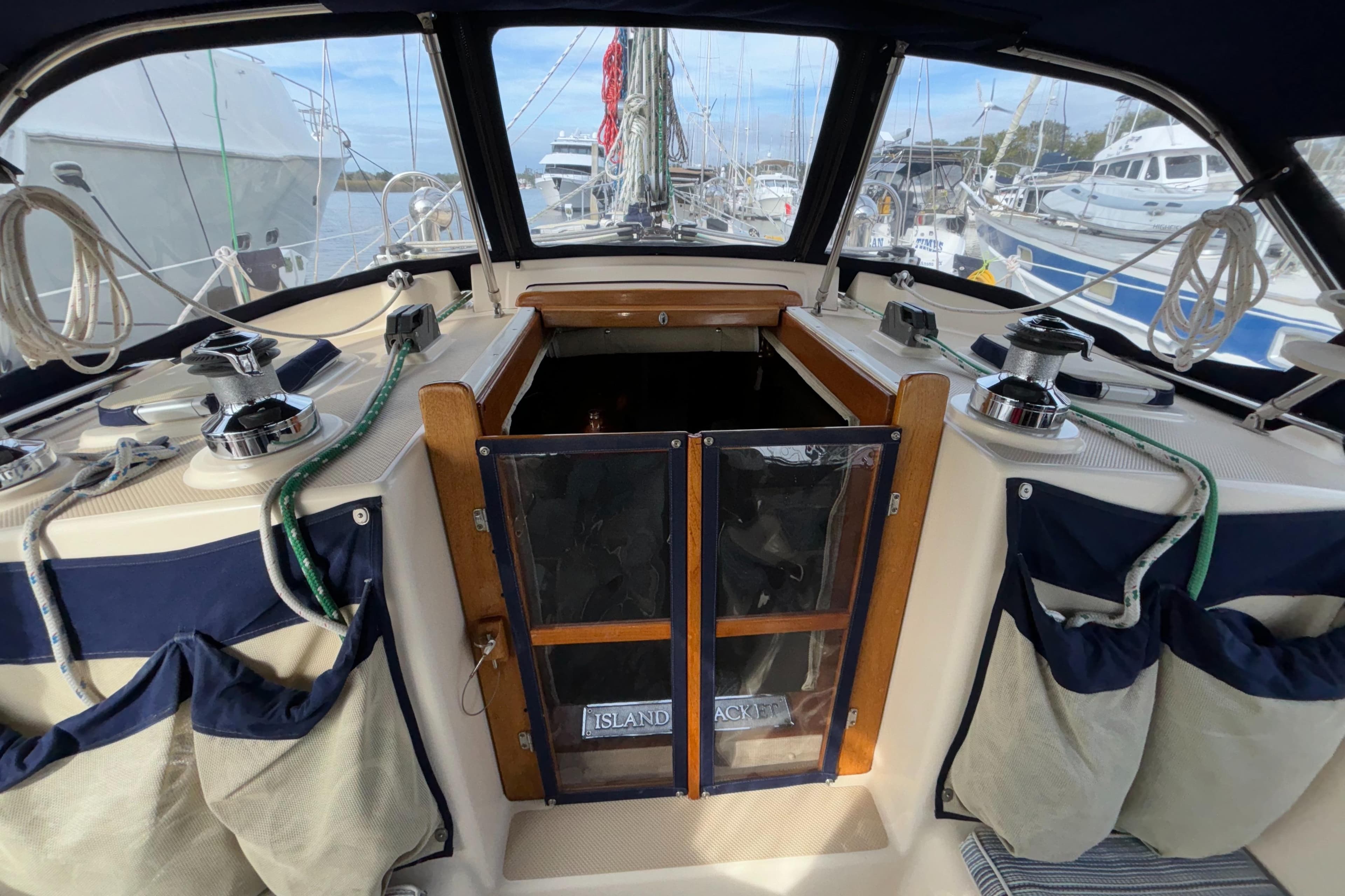 2001 Island Packet 380