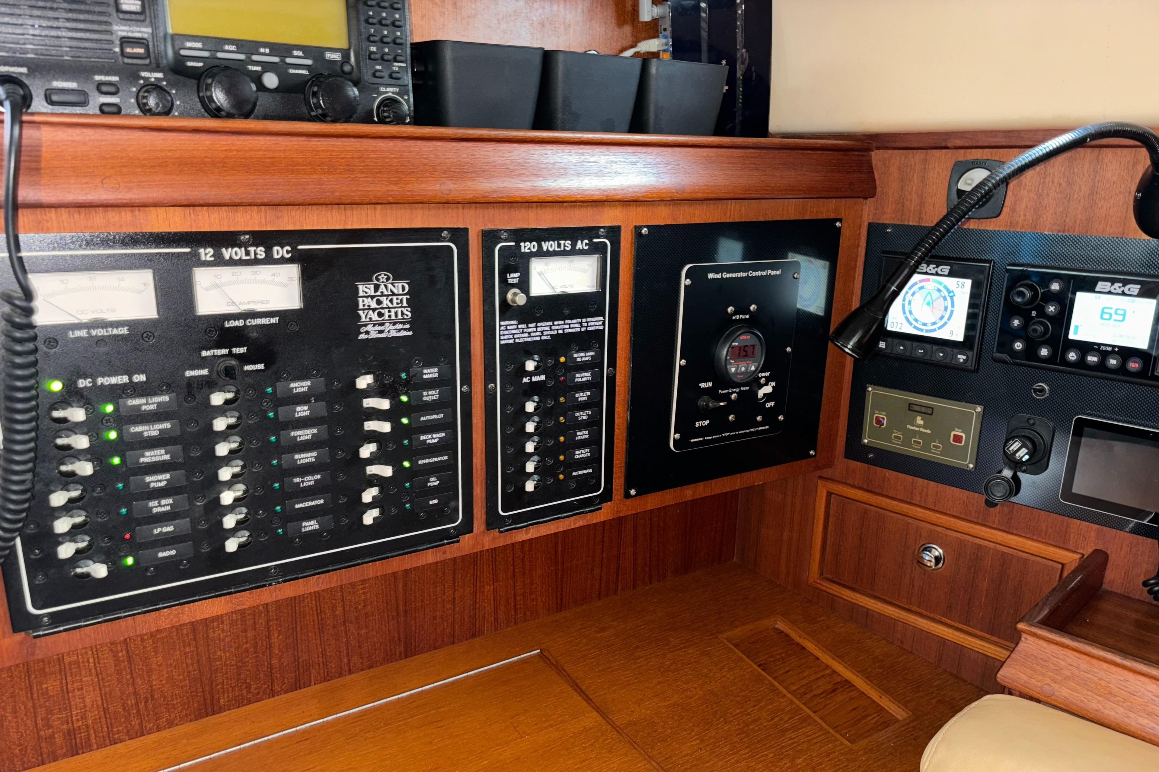 2001 Island Packet 380