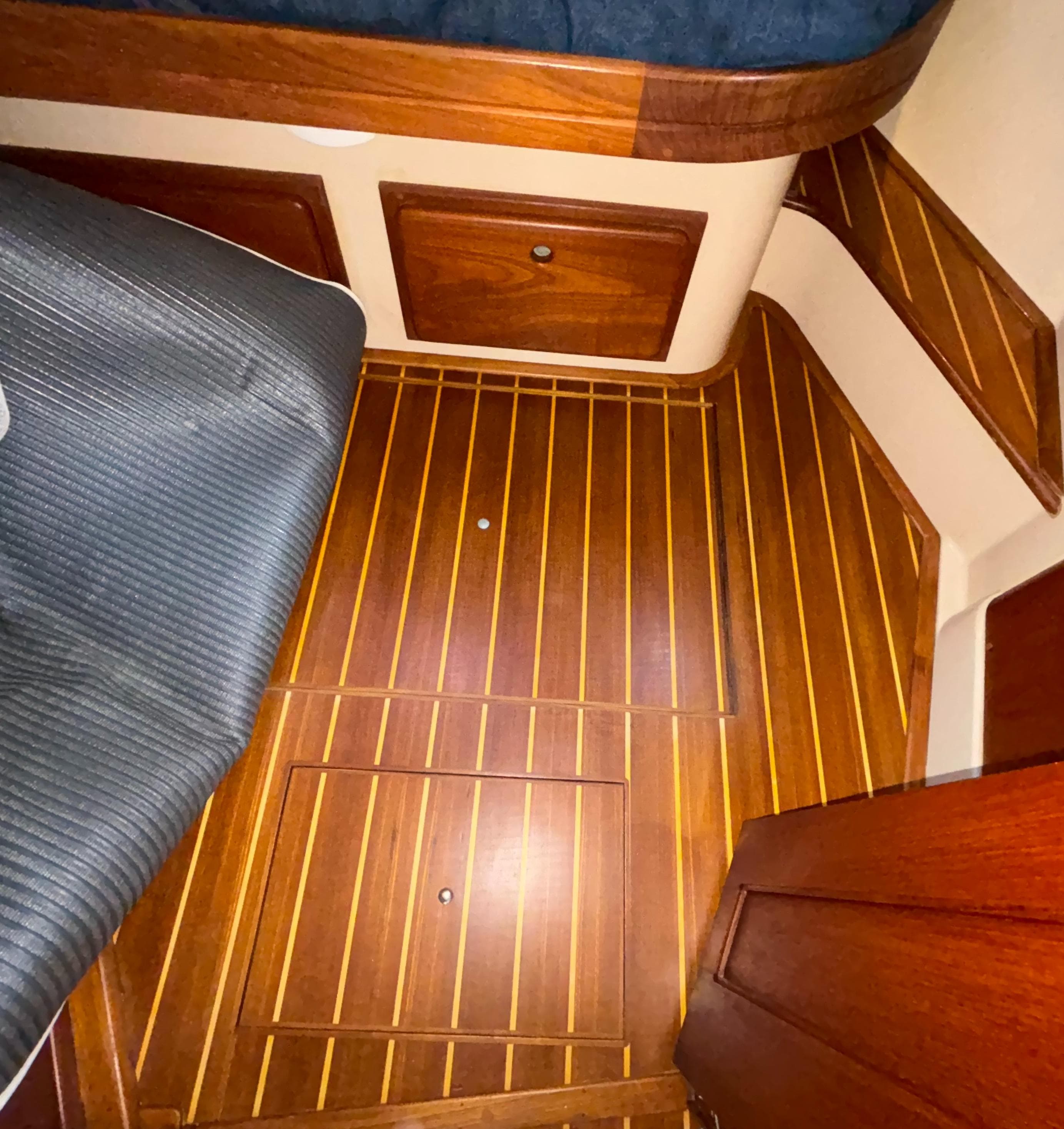 2001 Island Packet 380