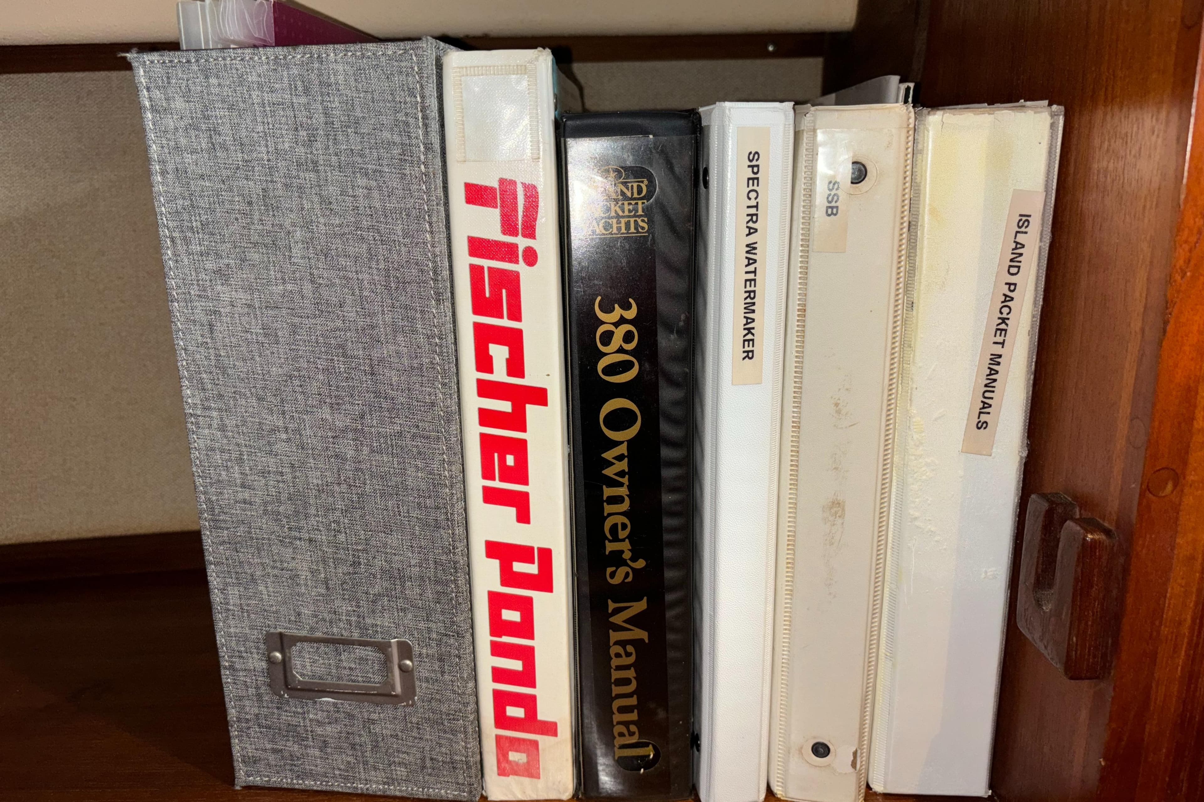 2001 Island Packet 380