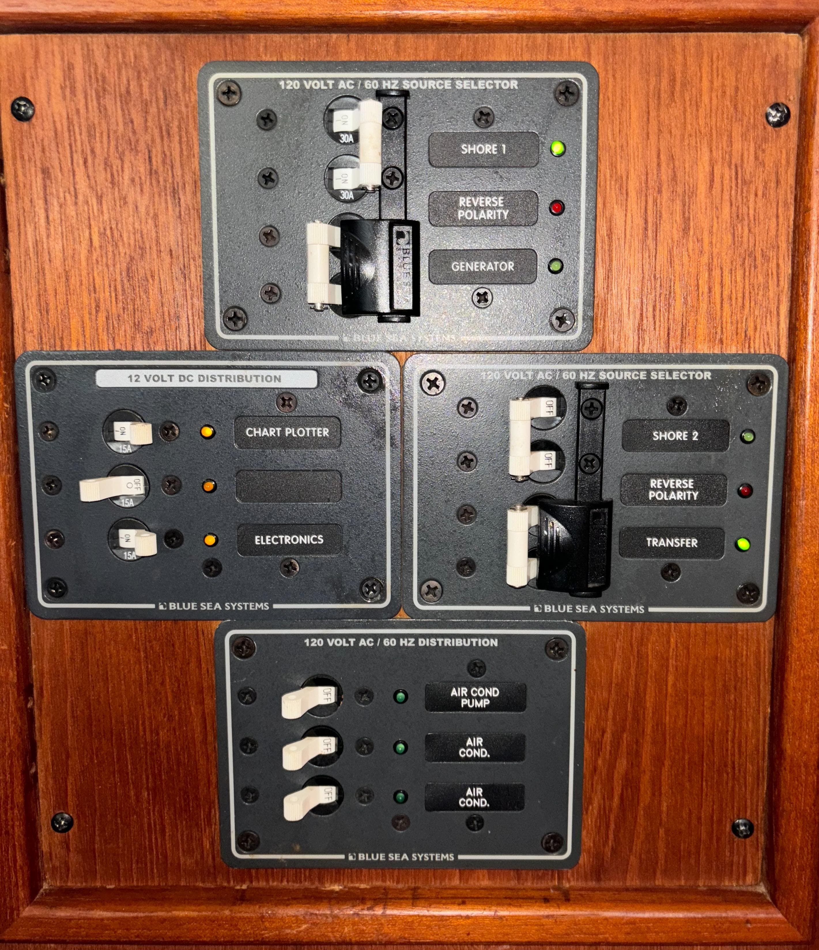 2001 Island Packet 380