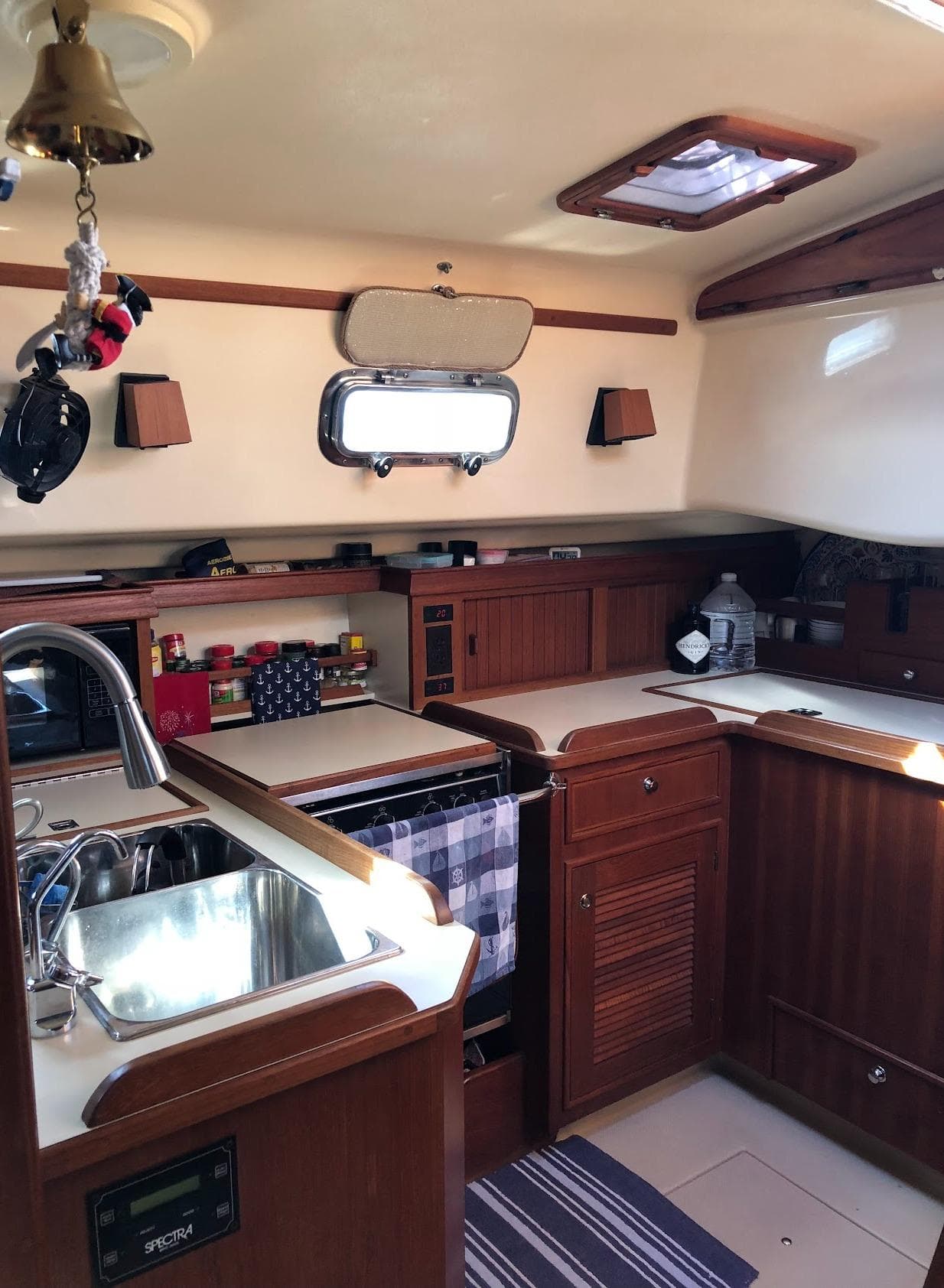 2001 Island Packet 380