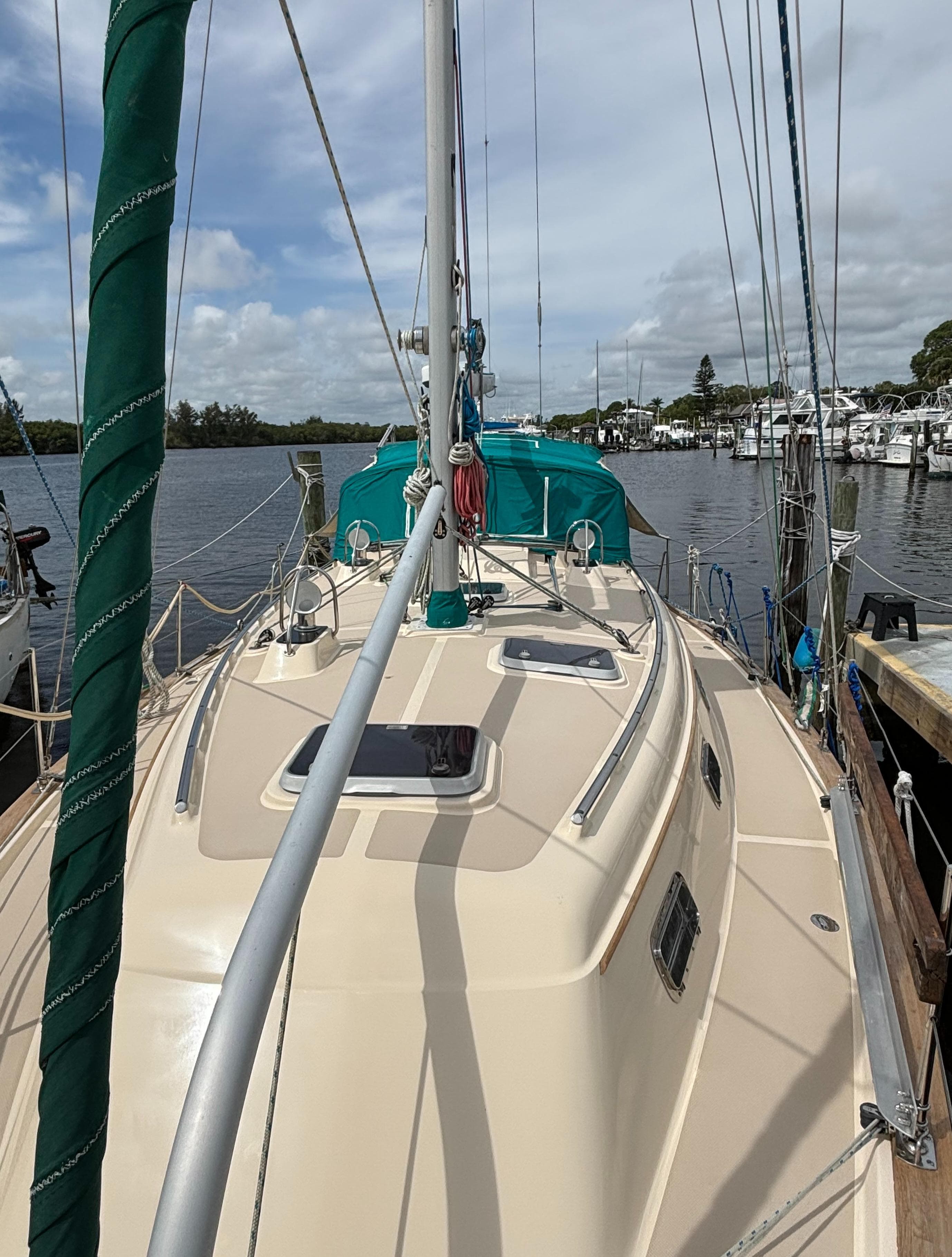 2000 Island Packet 380