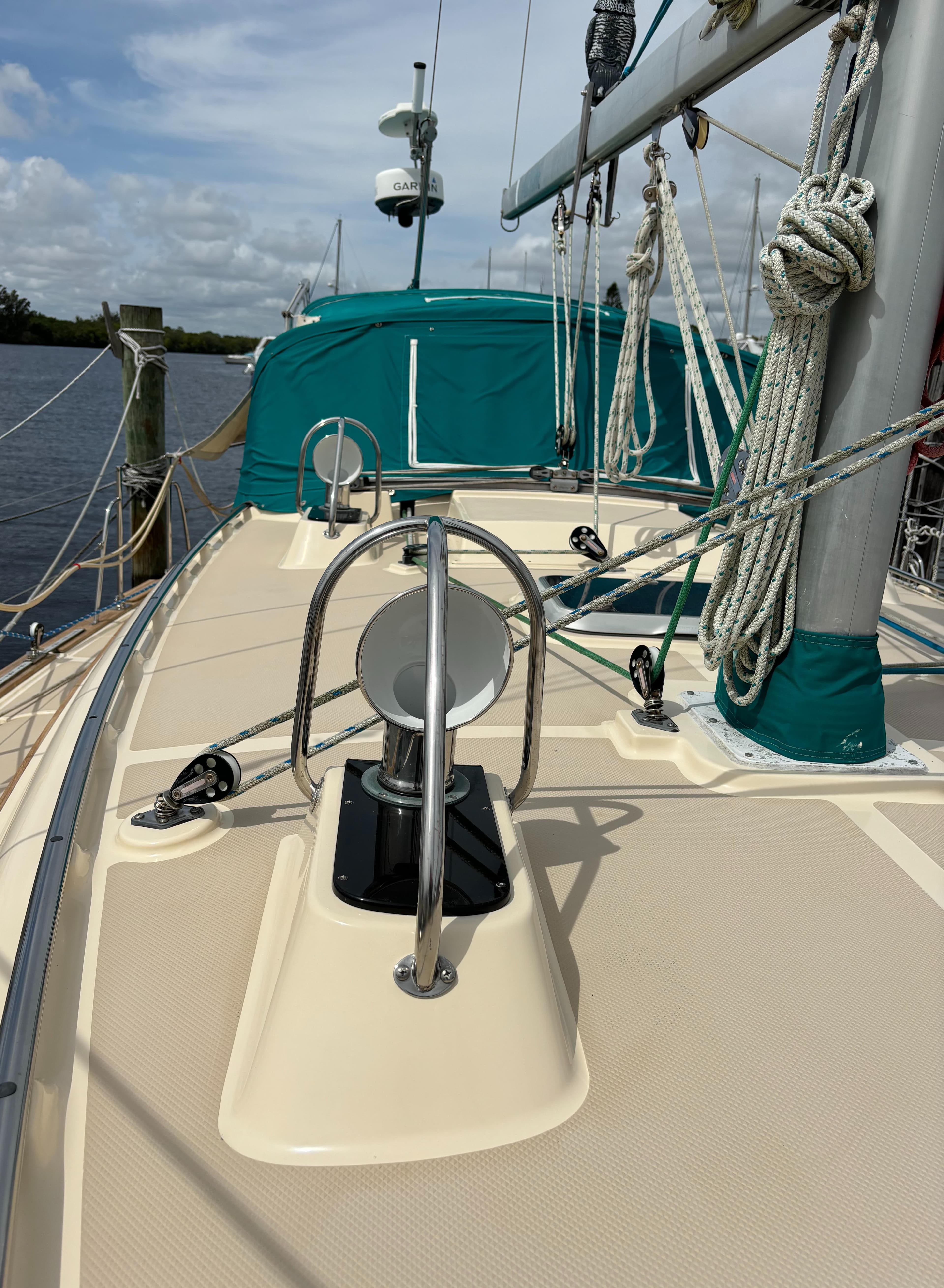 2000 Island Packet 380