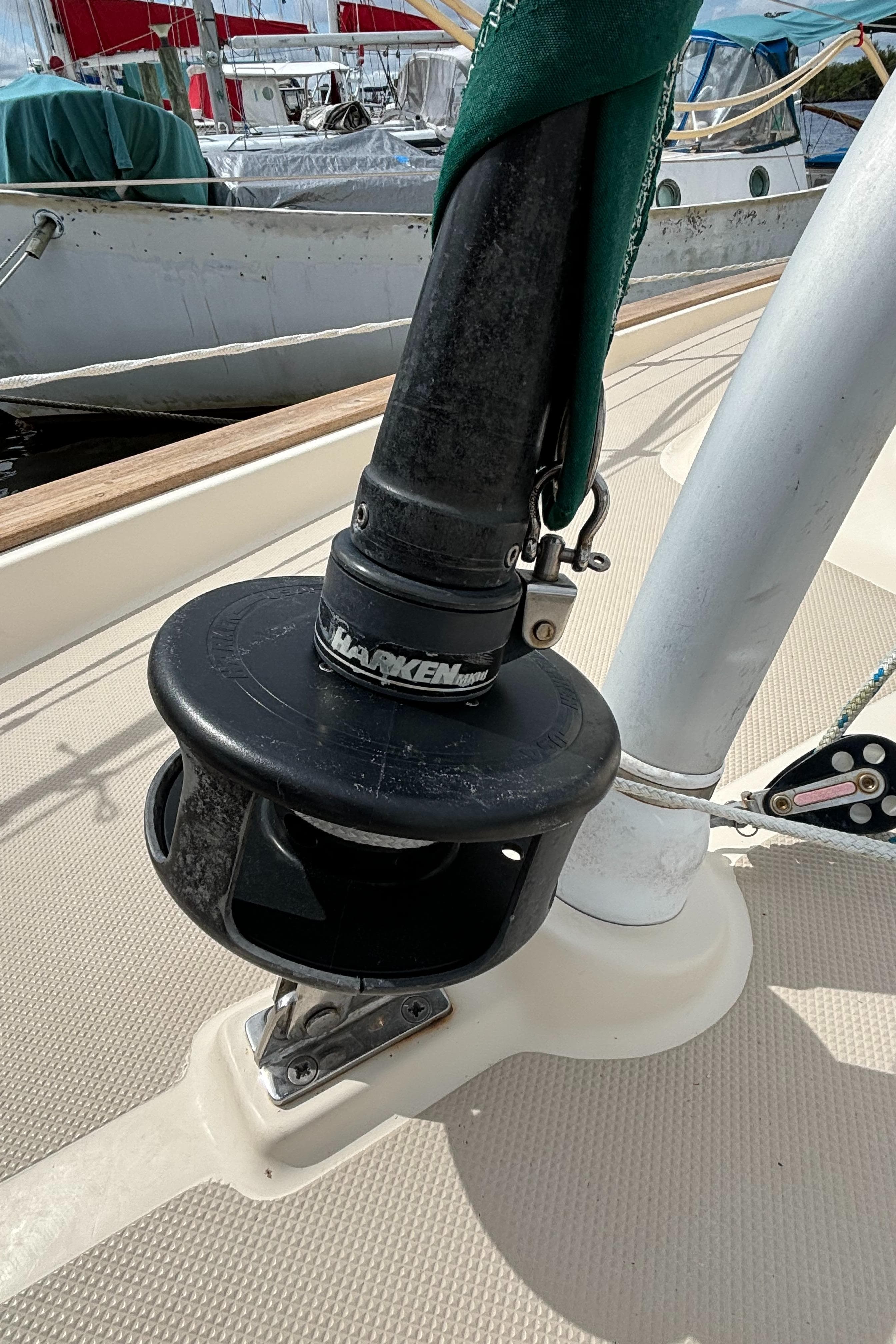 2000 Island Packet 380