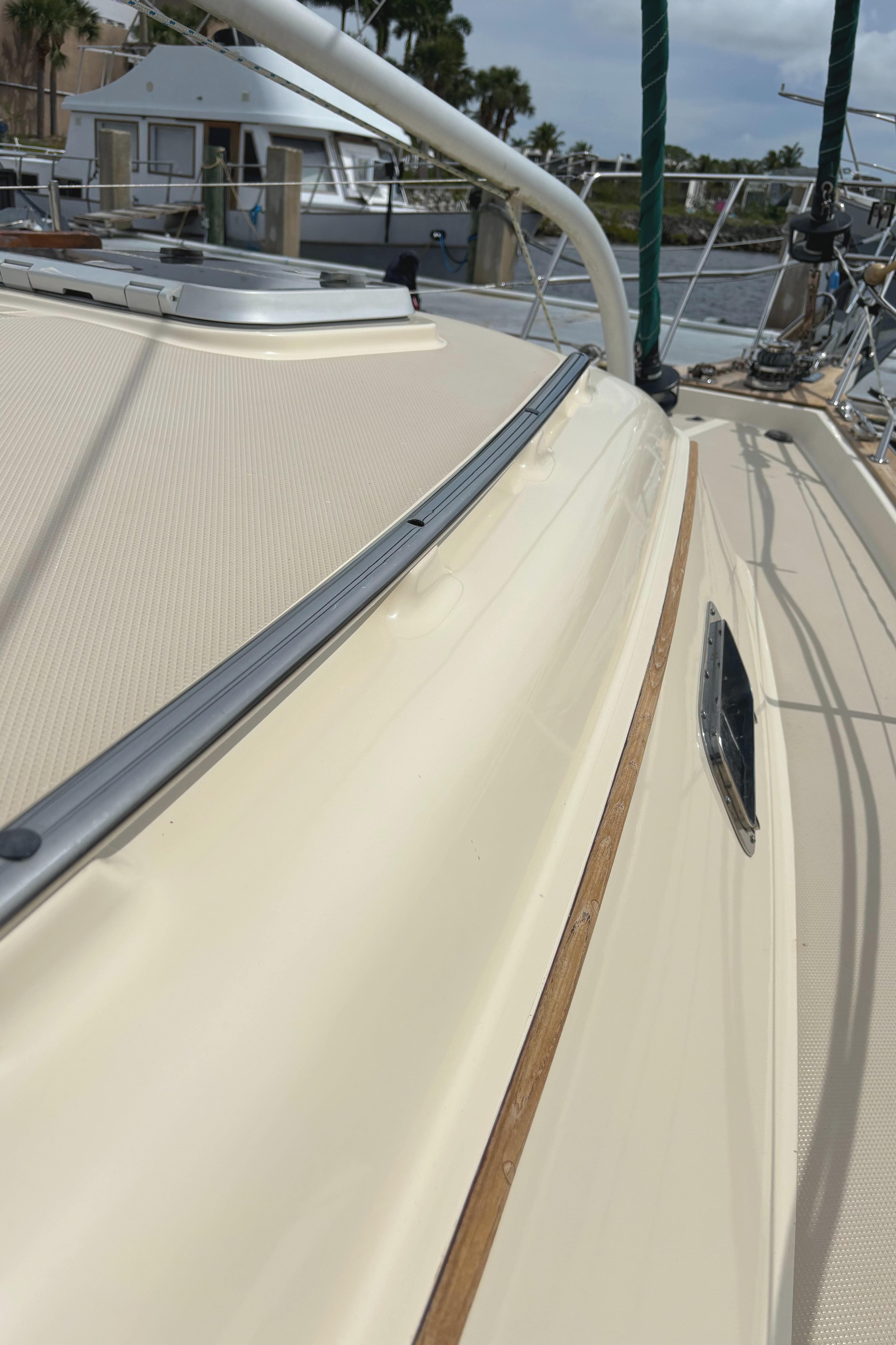 2000 Island Packet 380