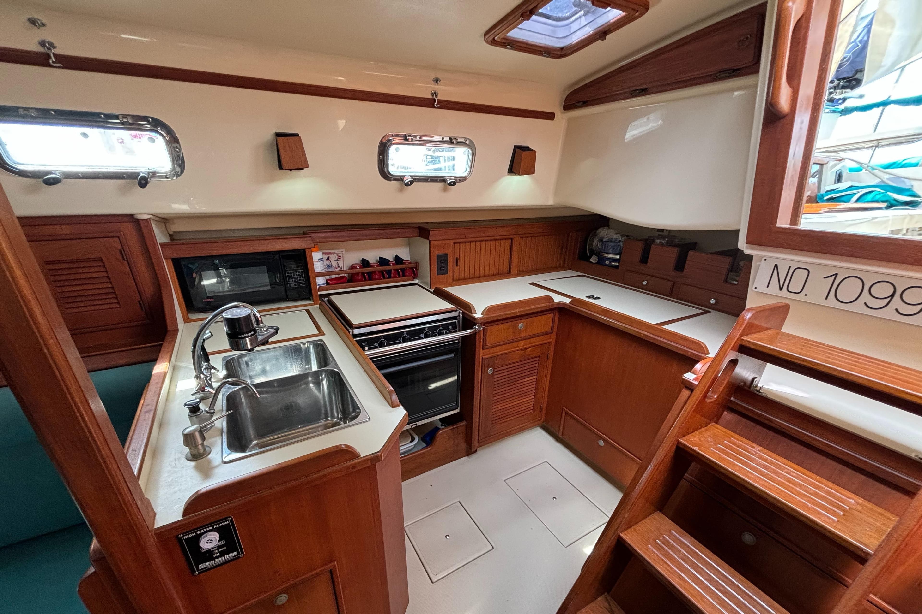 2000 Island Packet 380