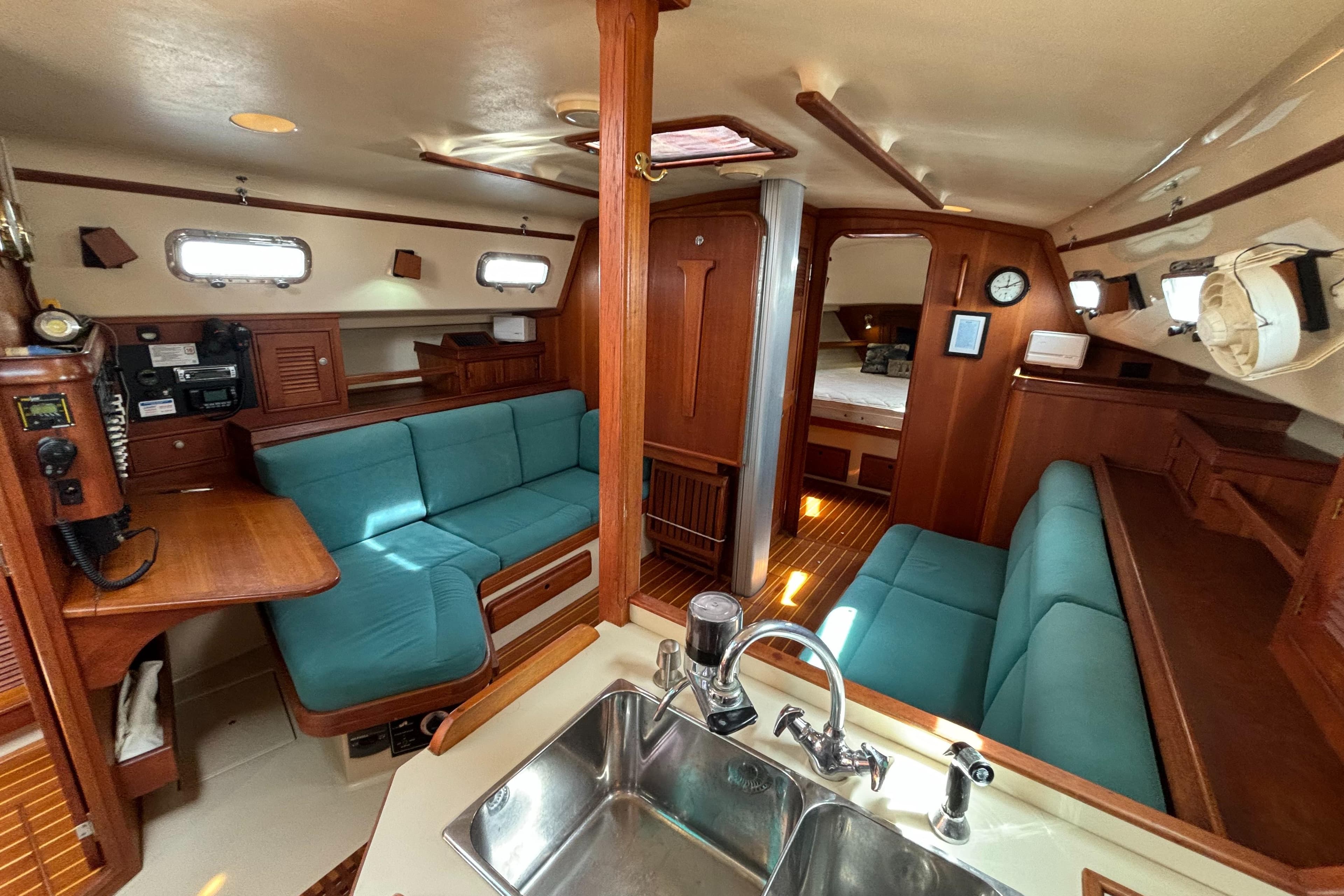 2000 Island Packet 380