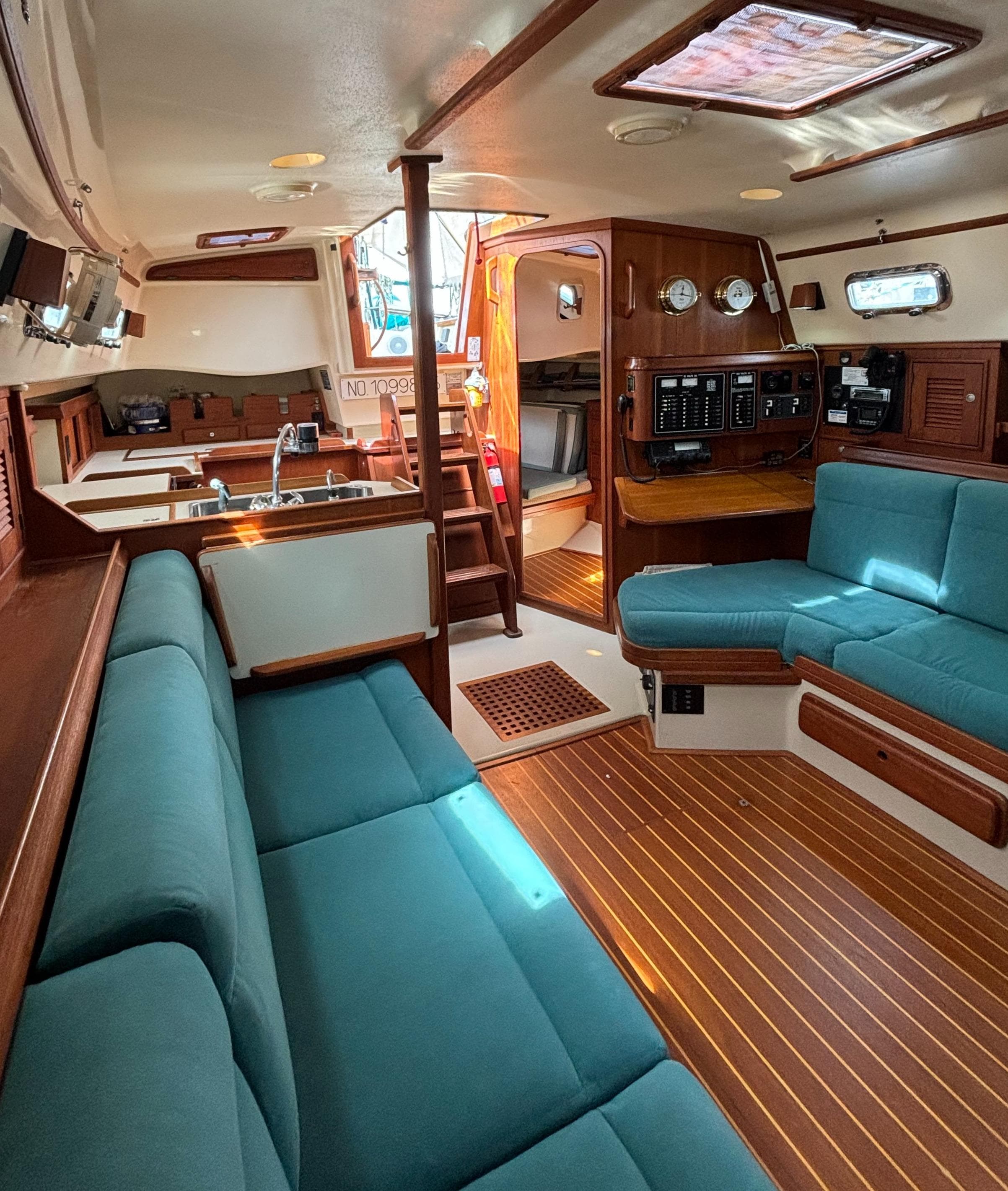 2000 Island Packet 380