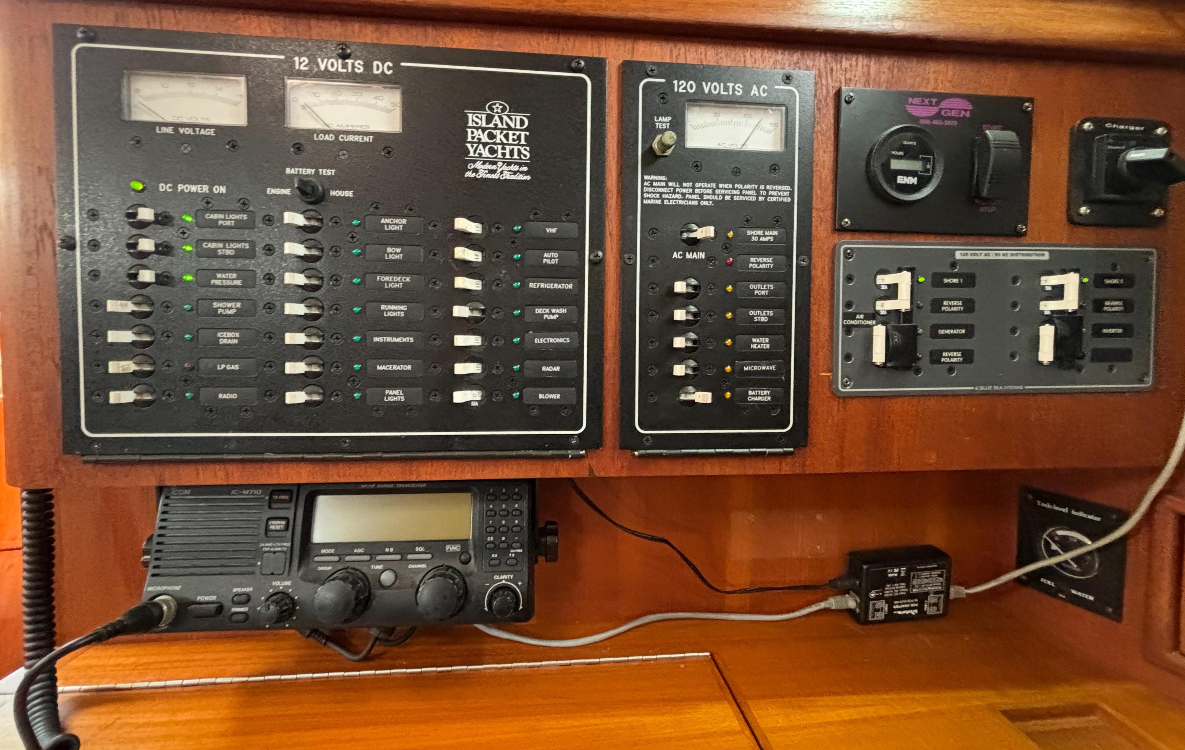 2000 Island Packet 380