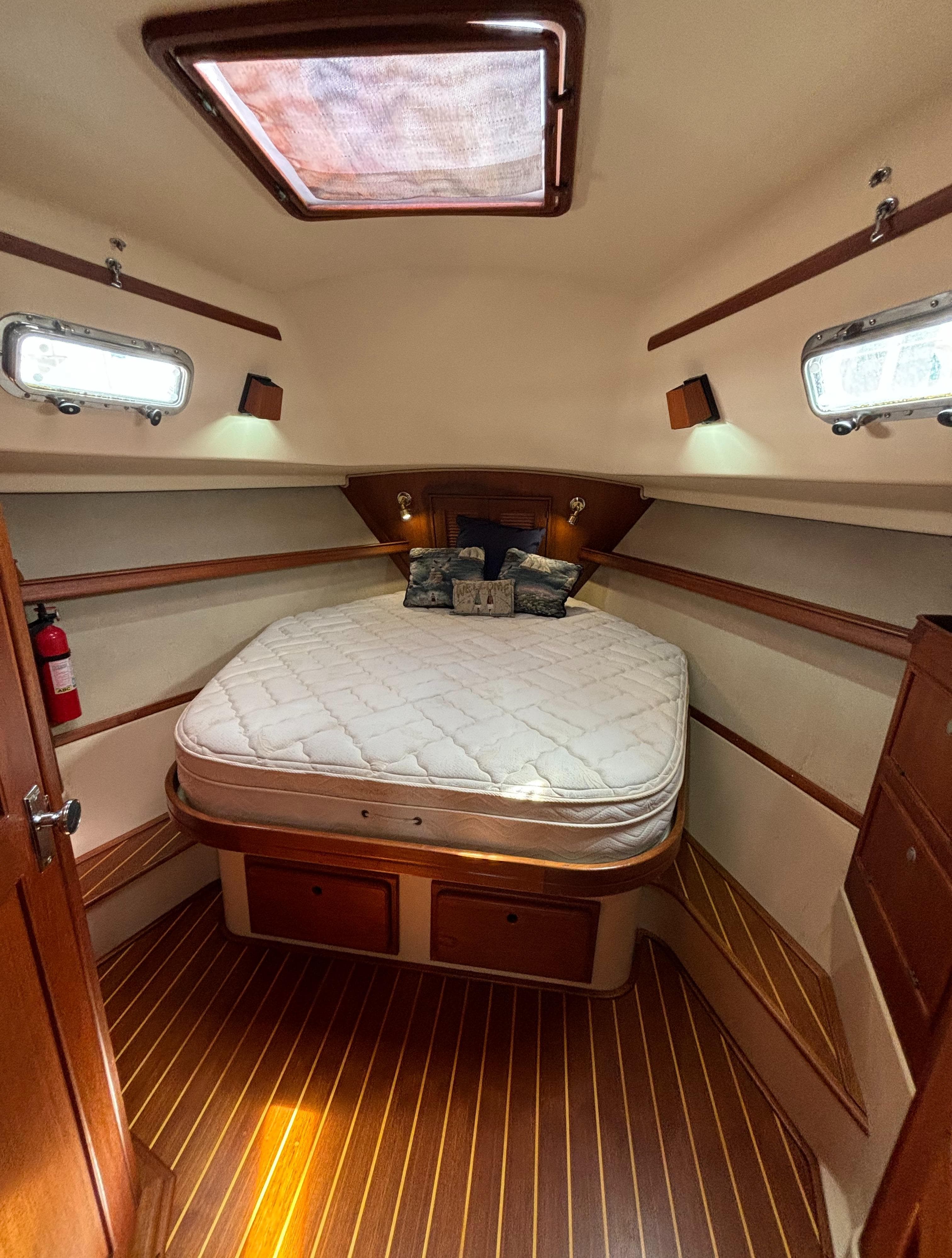 2000 Island Packet 380