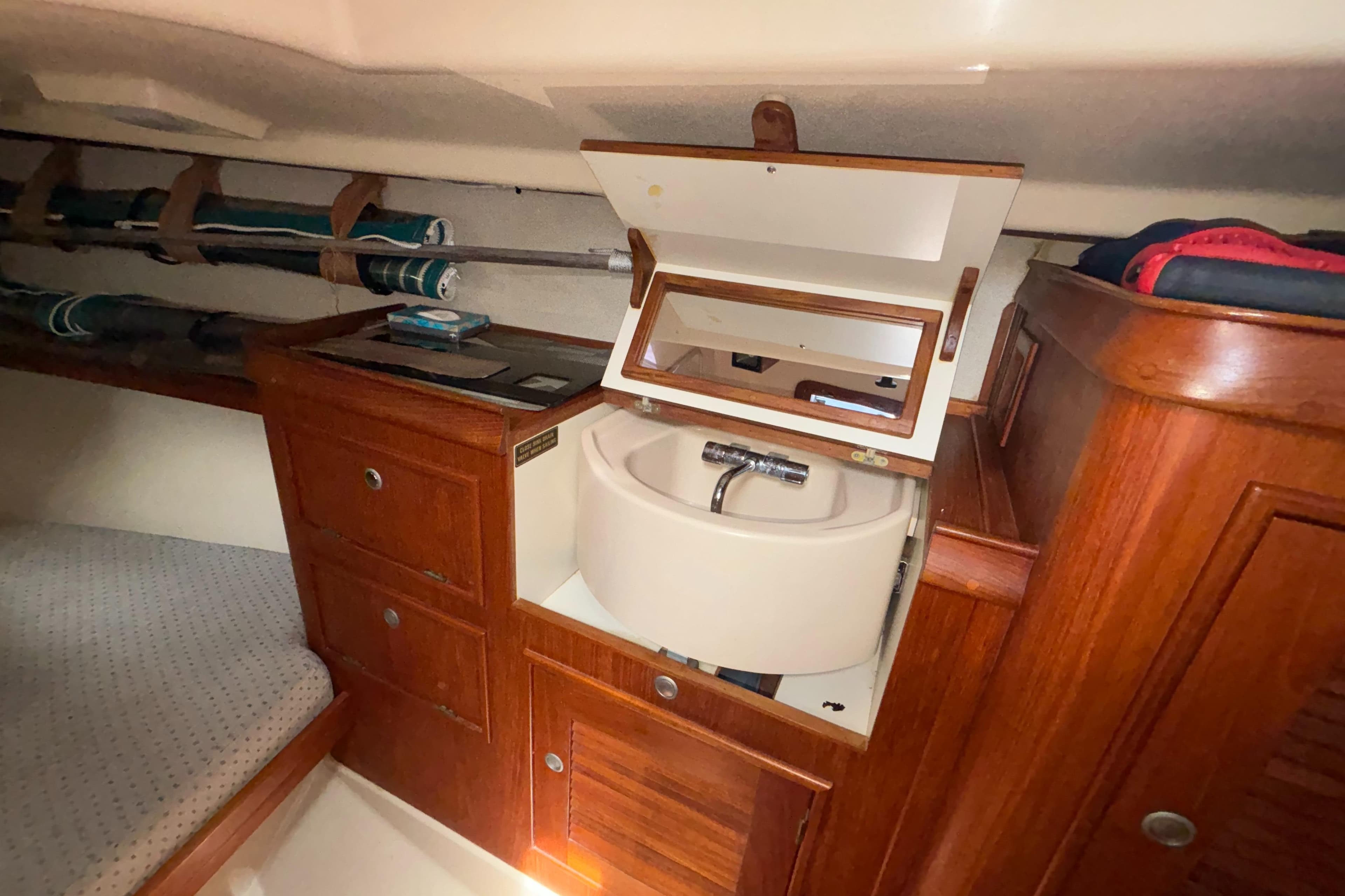 2000 Island Packet 380