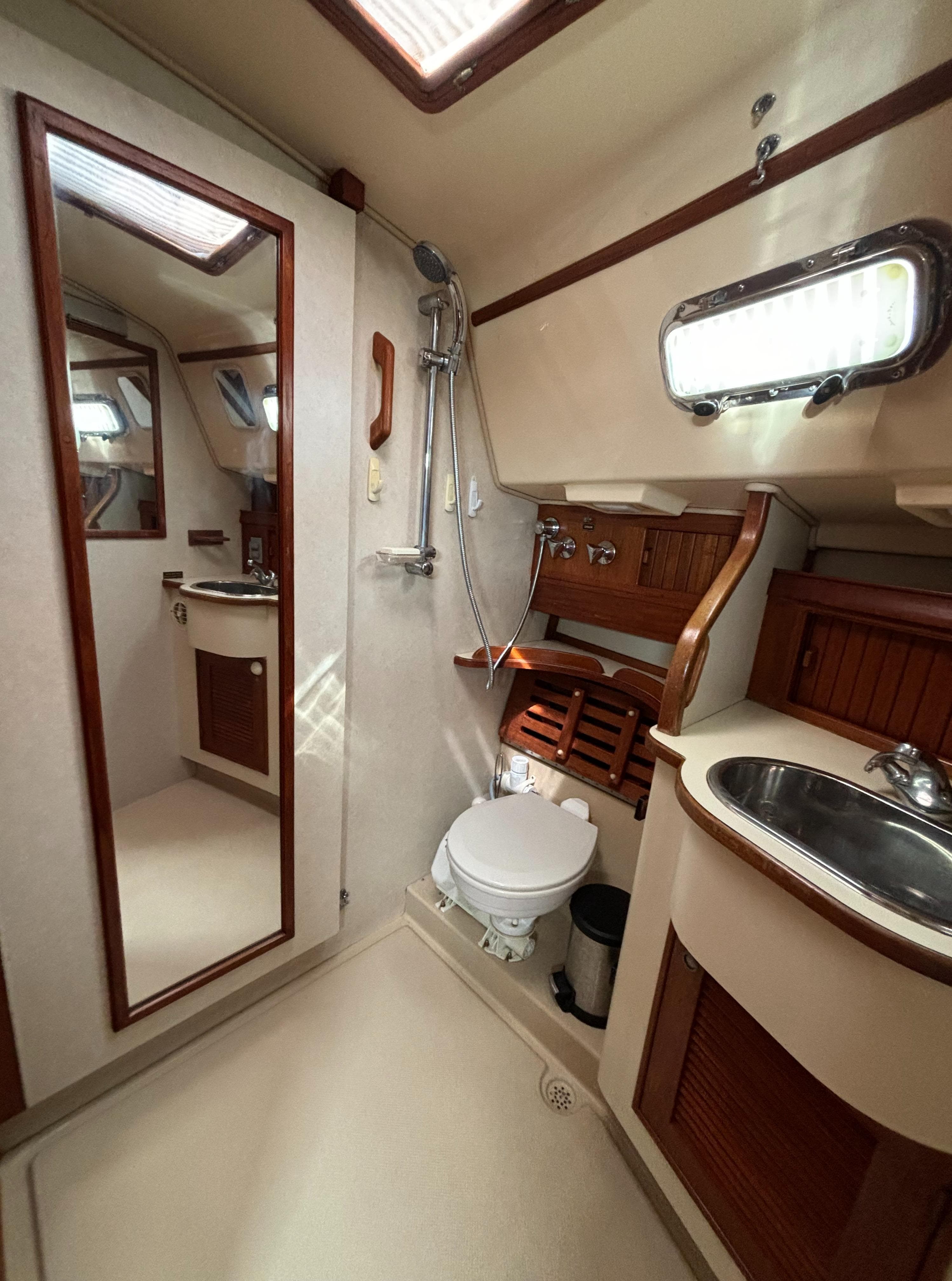 2000 Island Packet 380