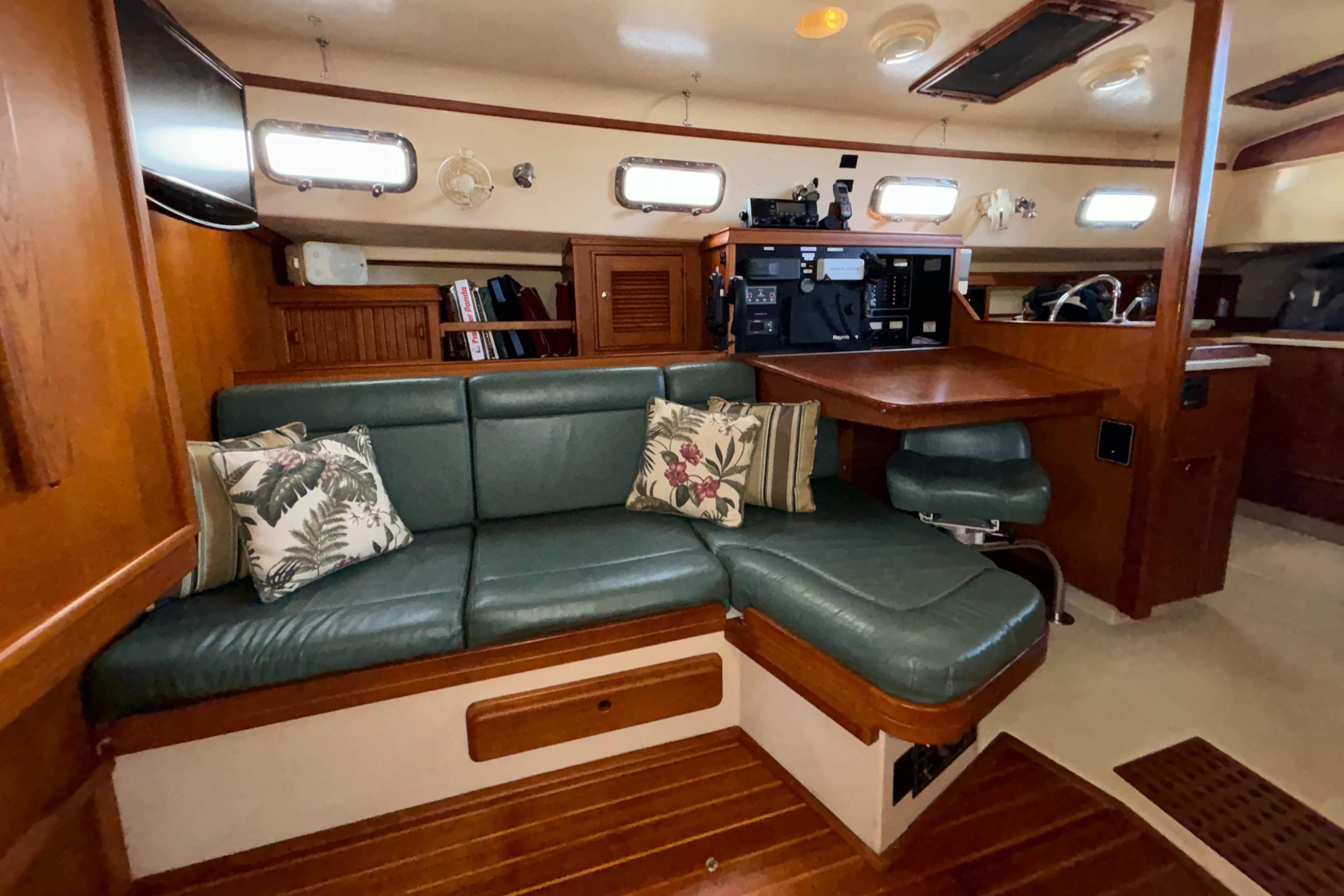 2002 Island Packet 420