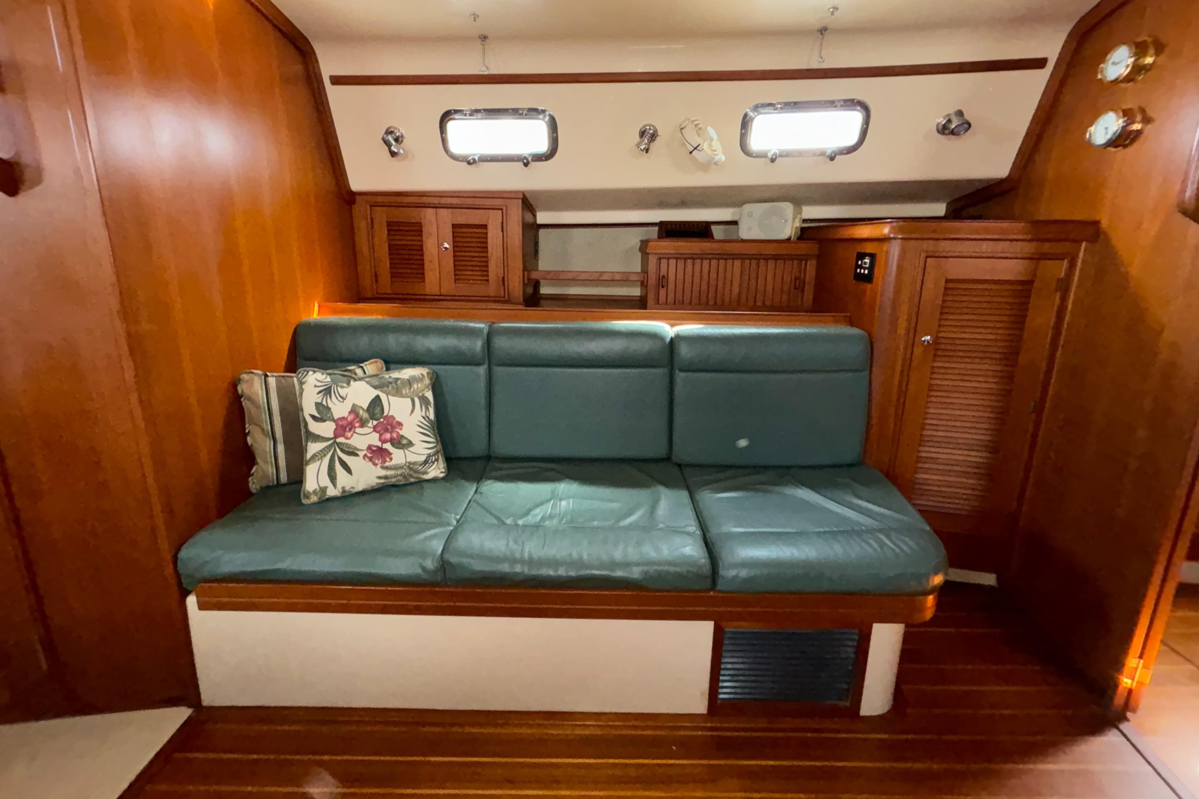 2002 Island Packet 420