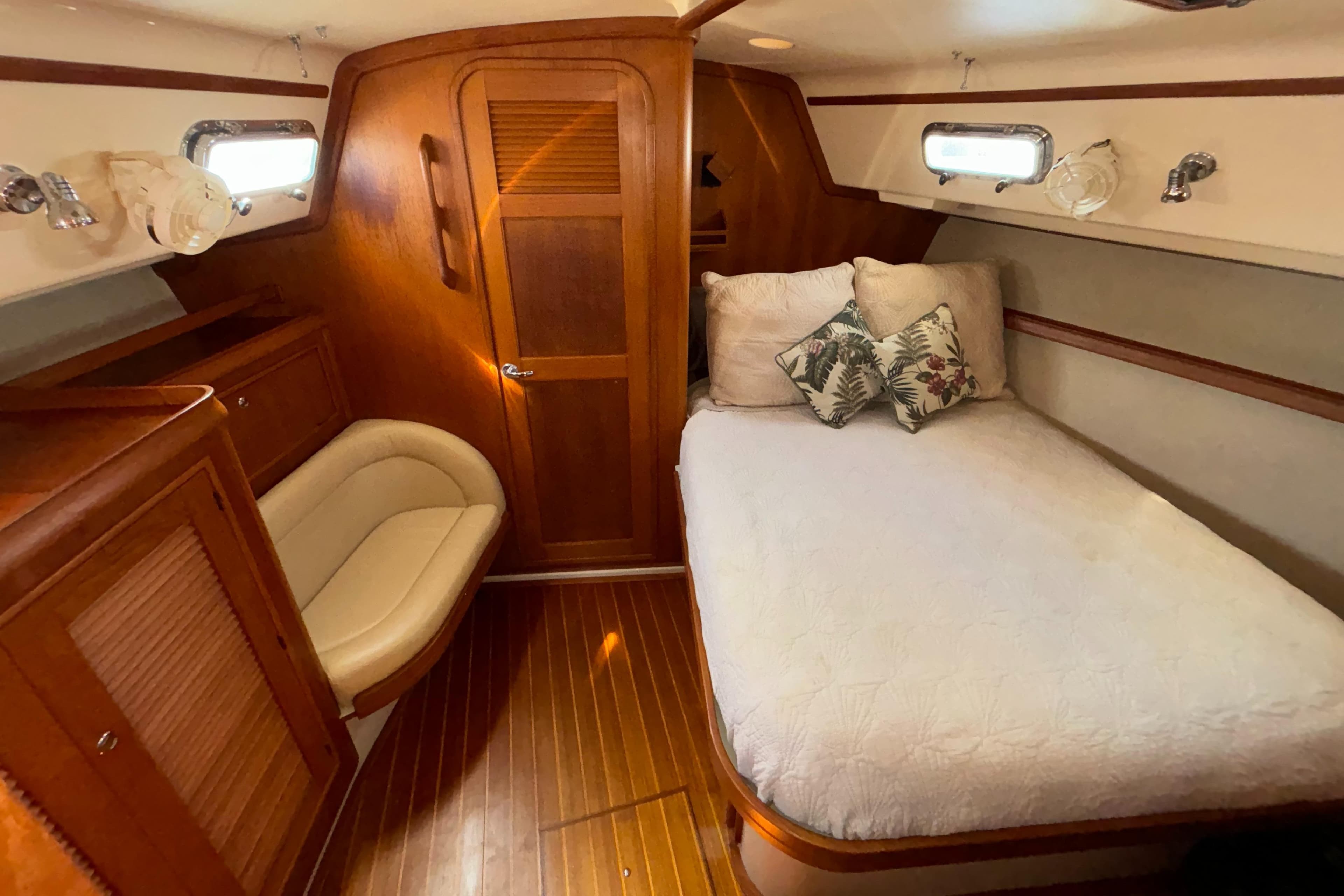 2002 Island Packet 420