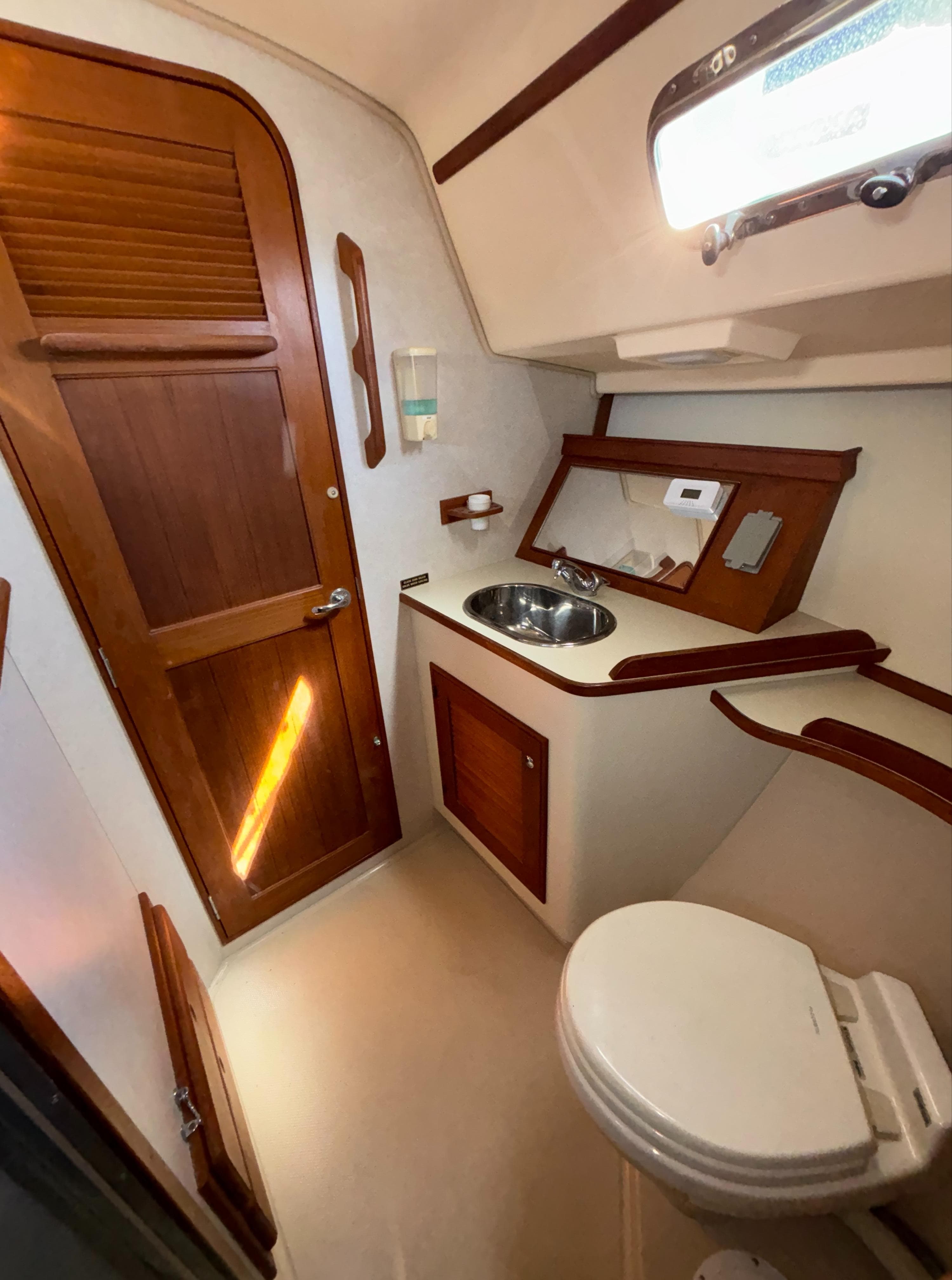 2002 Island Packet 420