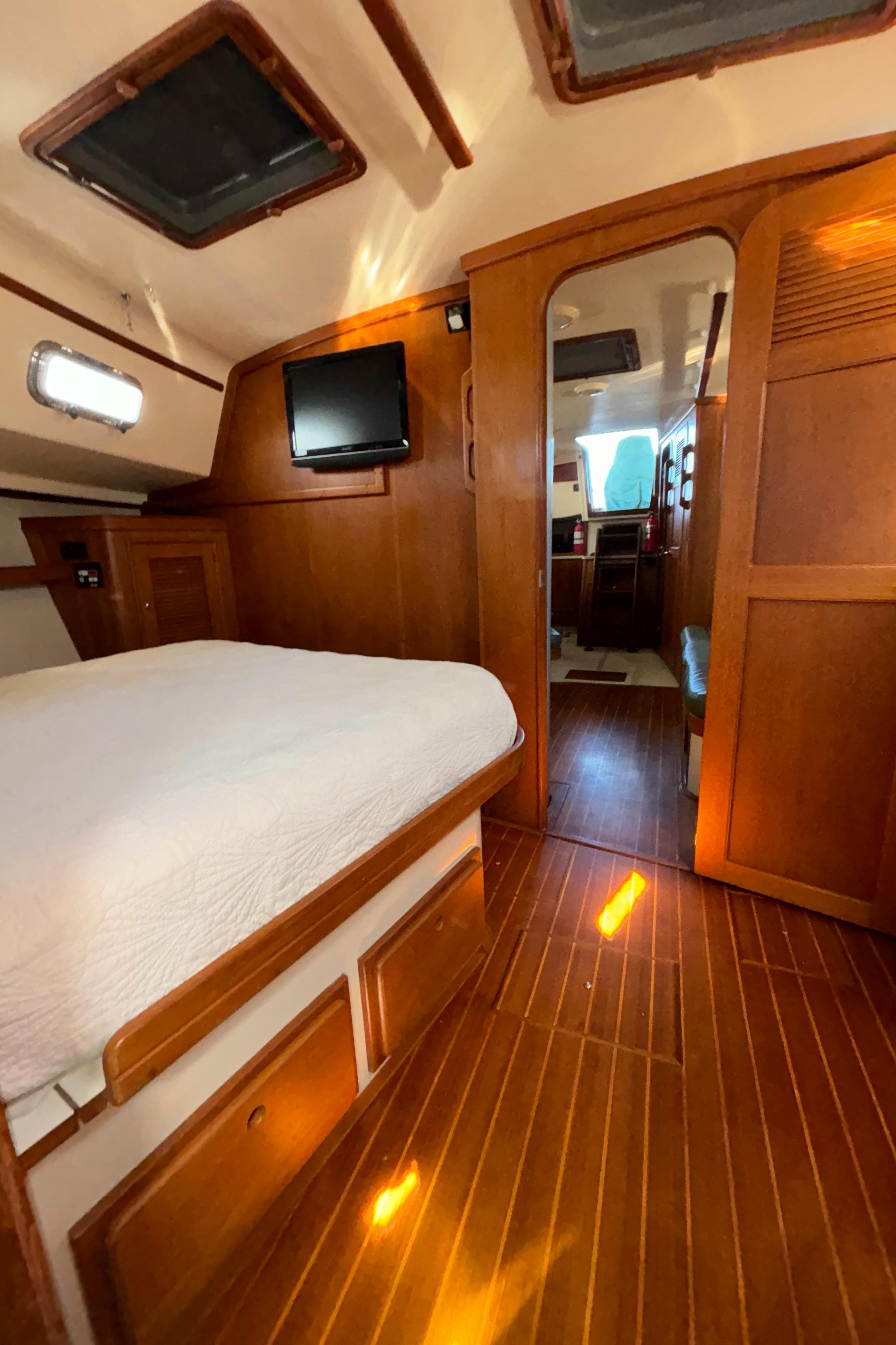 2002 Island Packet 420