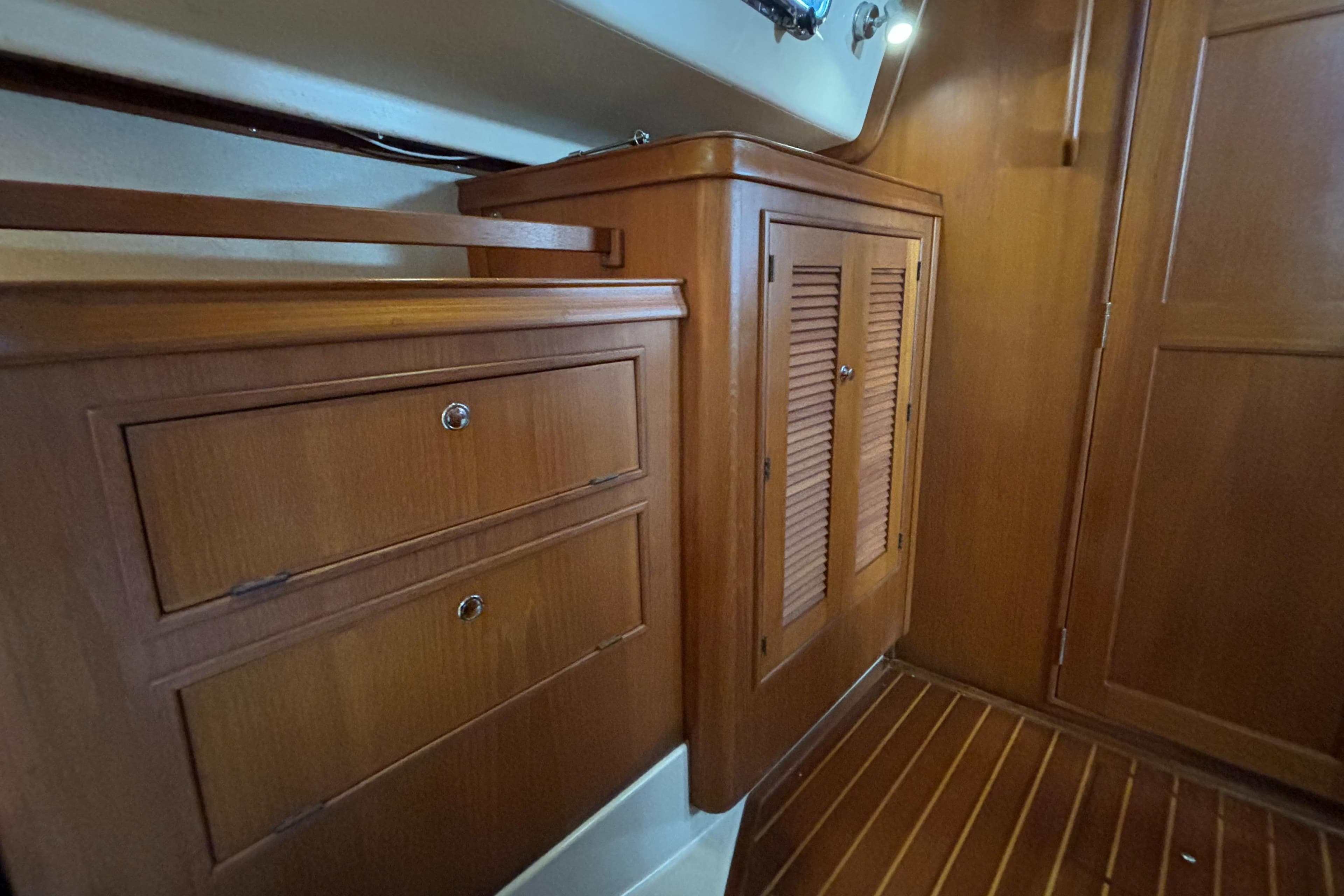 2002 Island Packet 420