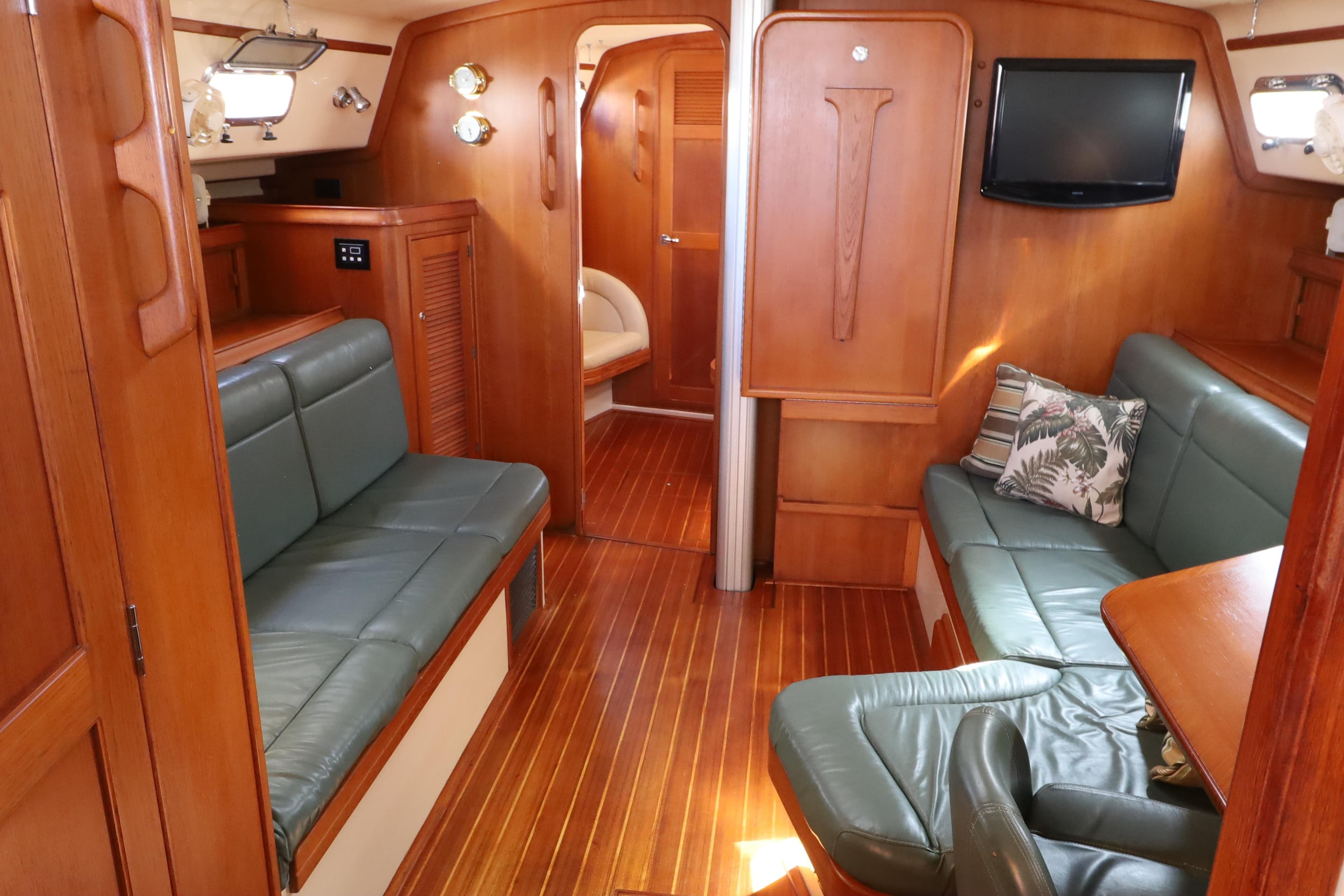 2002 Island Packet 420